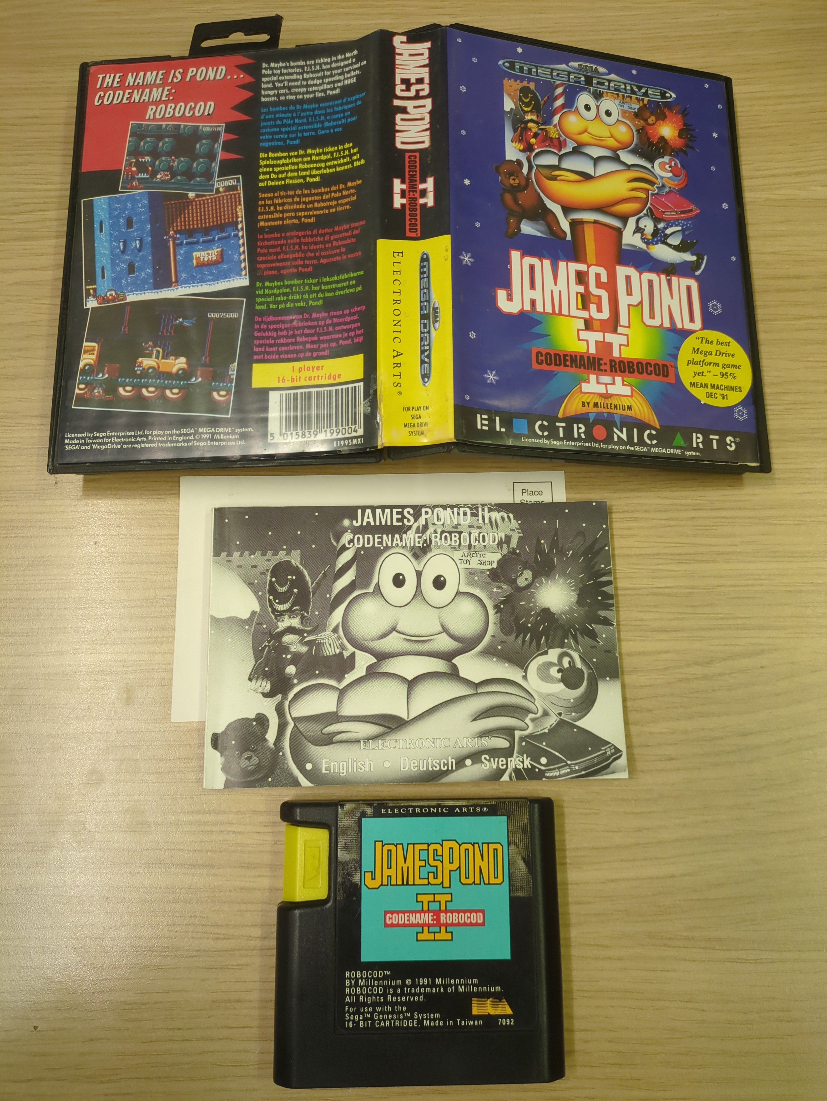 James Pond II: Codename Robocod Sega Mega Drive game complete James Pond II: Codename Robocod Sega Mega Drive game complete